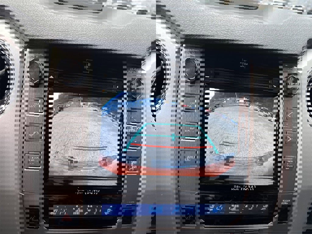 Used 2017 Toyota Tundra Limited image 28