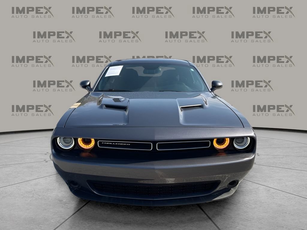 Used 2023 Dodge Challenger SXT image 8
