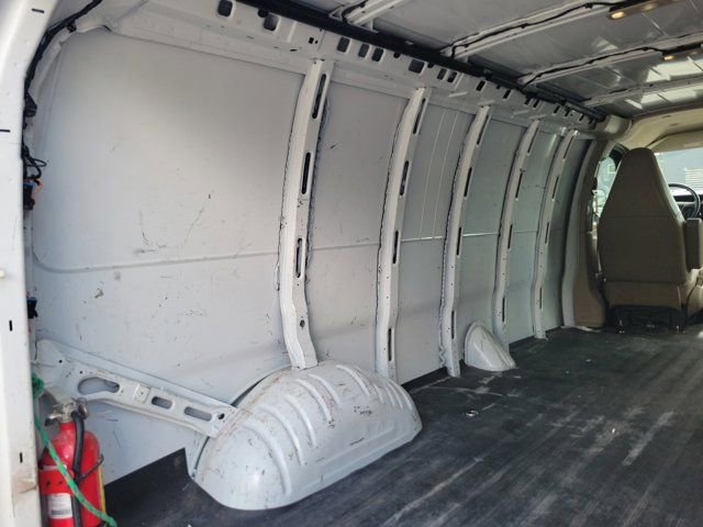 Used 2022 Chevrolet Express 3500 Extended w/ Driver Convenience Package image 16