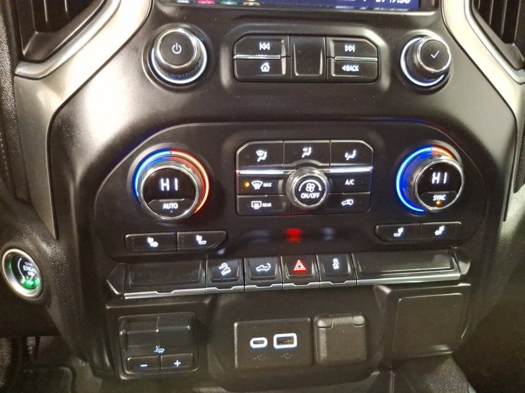 Used 2021 Chevrolet Silverado 2500 LT w/ Convenience Package image 25