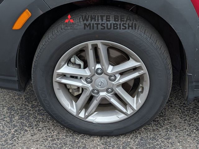 Used 2023 Hyundai Kona SE AWD/4WD image 7