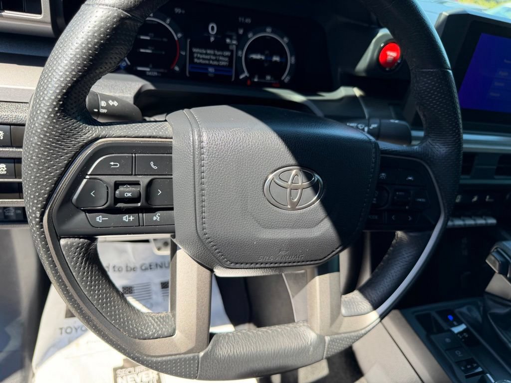Used 2024 Toyota Tacoma TRD Sport AWD/4WD image 17
