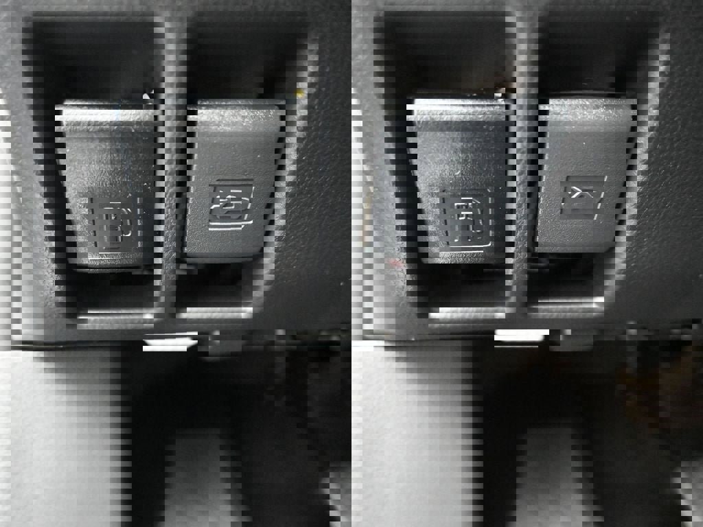 New 2025 Toyota RAV4 LE image 21