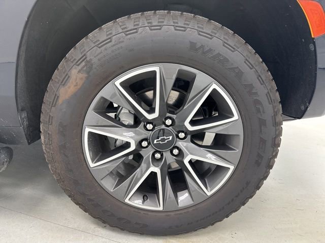 Used 2021 Chevrolet Tahoe Z71 image 35