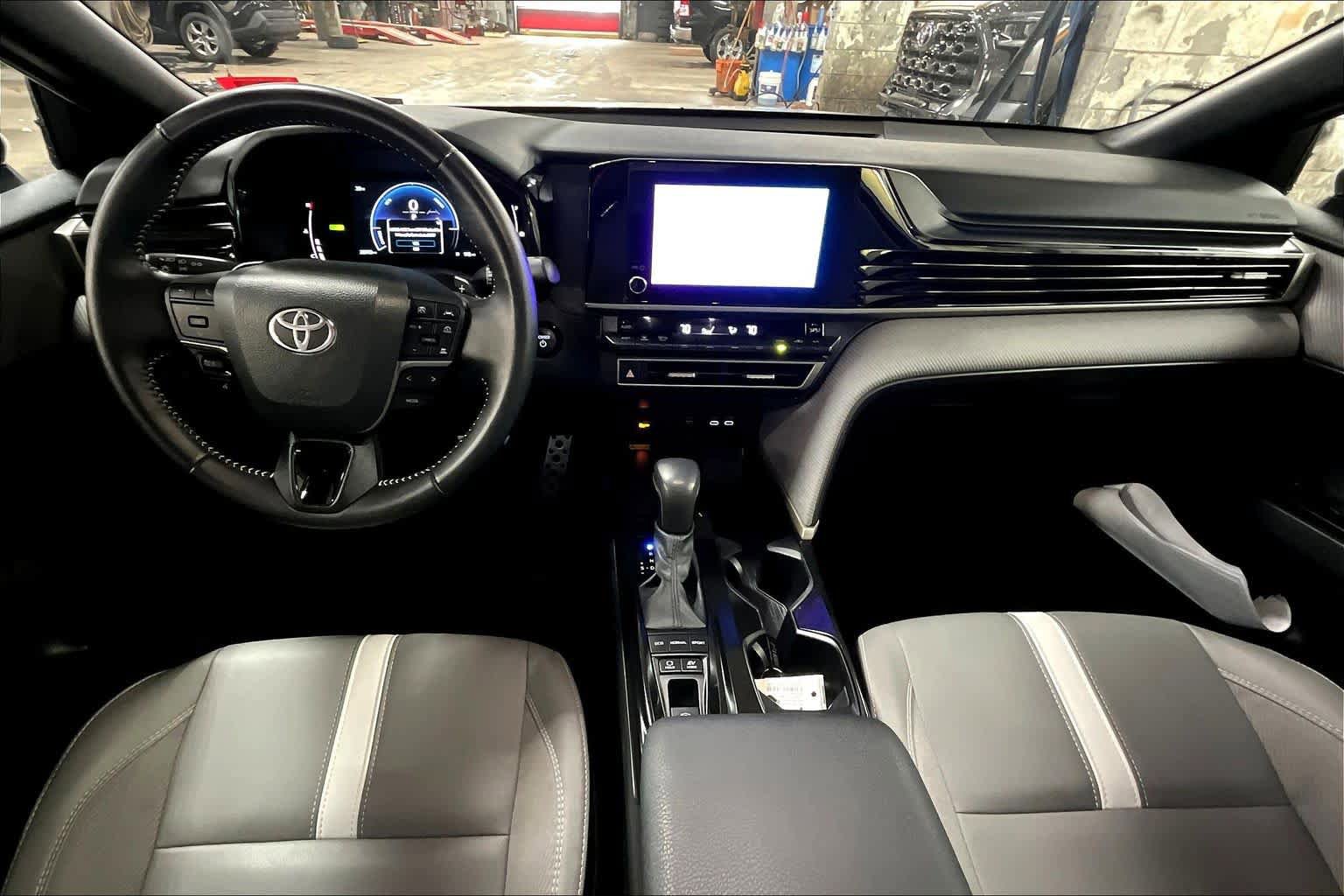 Certified 2025 Toyota Camry SE image 14
