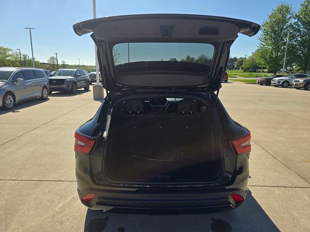 Used 2025 Chevrolet Trax RS w/ Driver Confidence Package FWD image 16