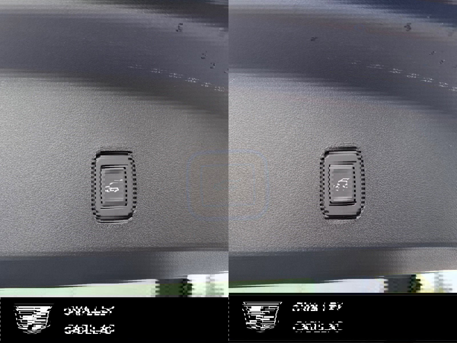 New 2026 Cadillac Lyriq Premium Luxury w/ LPO, Floor Liner Package AWD/4WD image 23