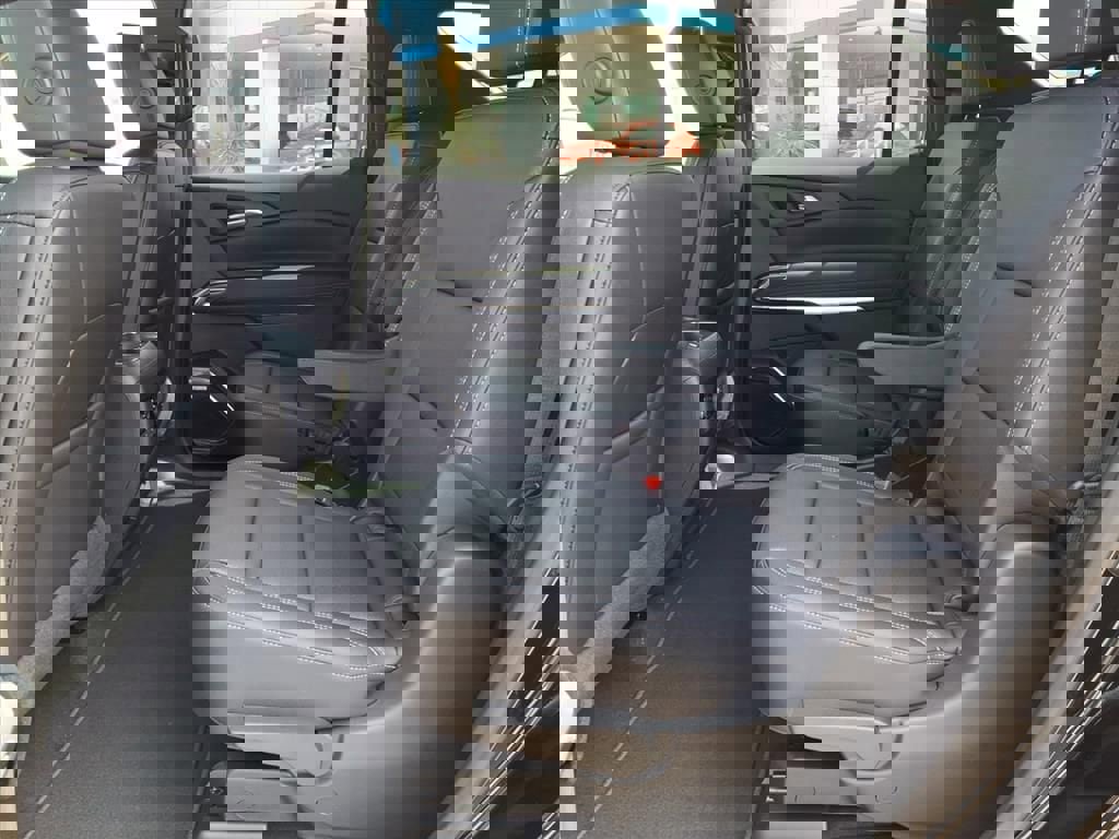 New 2026 Chevrolet Traverse LT w/ Enhanced Driving Package image 12