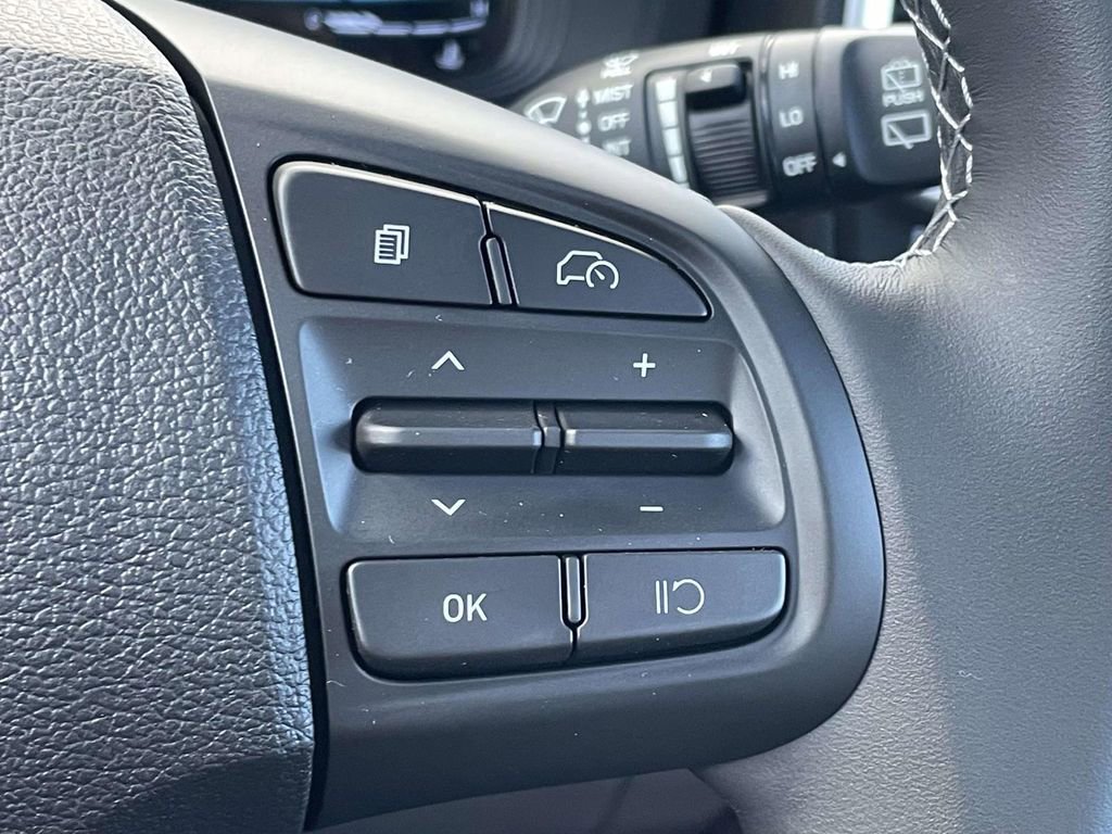 New 2026 Hyundai Venue SEL FWD image 21