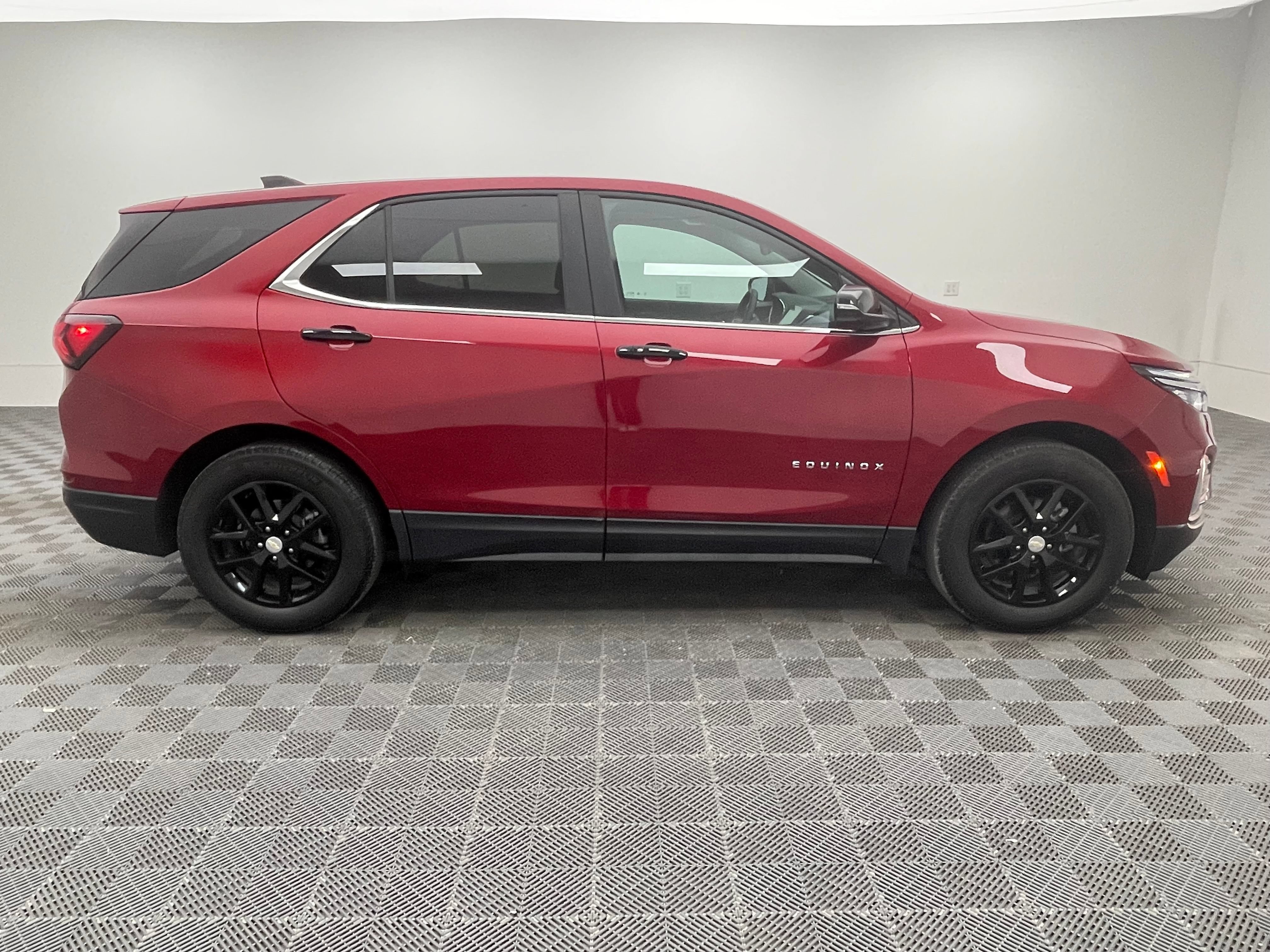 Used 2023 Chevrolet Equinox LT FWD image 6
