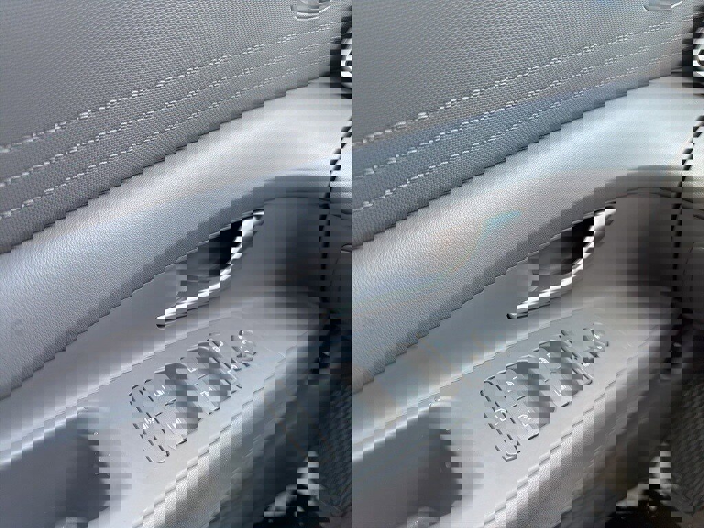 Certified 2023 Hyundai Elantra SEL image 27