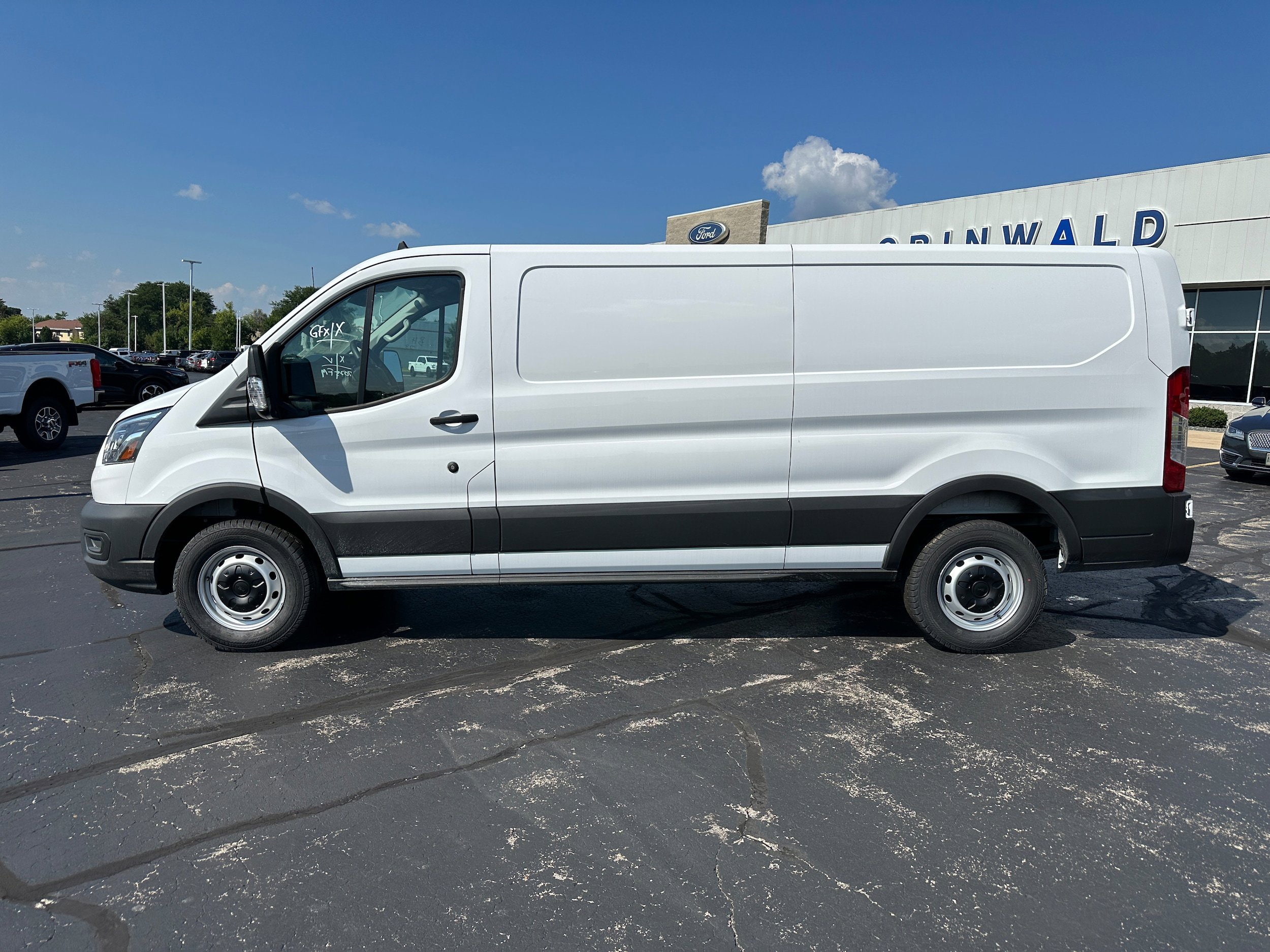 Used 2025 Ford Transit 150 Low Roof RWD image 4