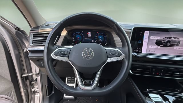 Used 2024 Volkswagen Atlas SEL Premium R-Line AWD/4WD image 11