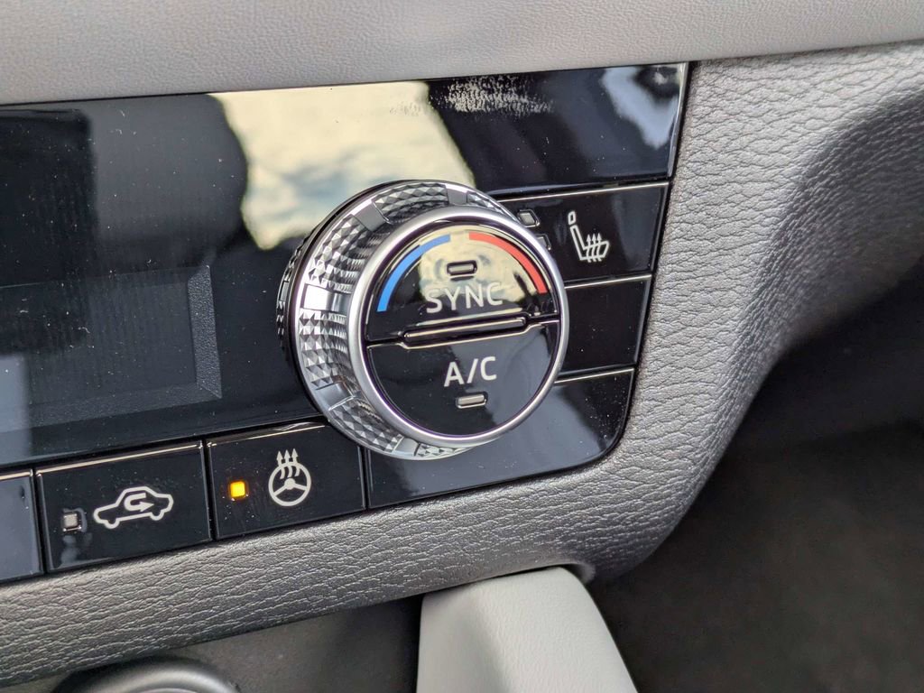 New 2026 Mitsubishi Outlander SE FWD image 24