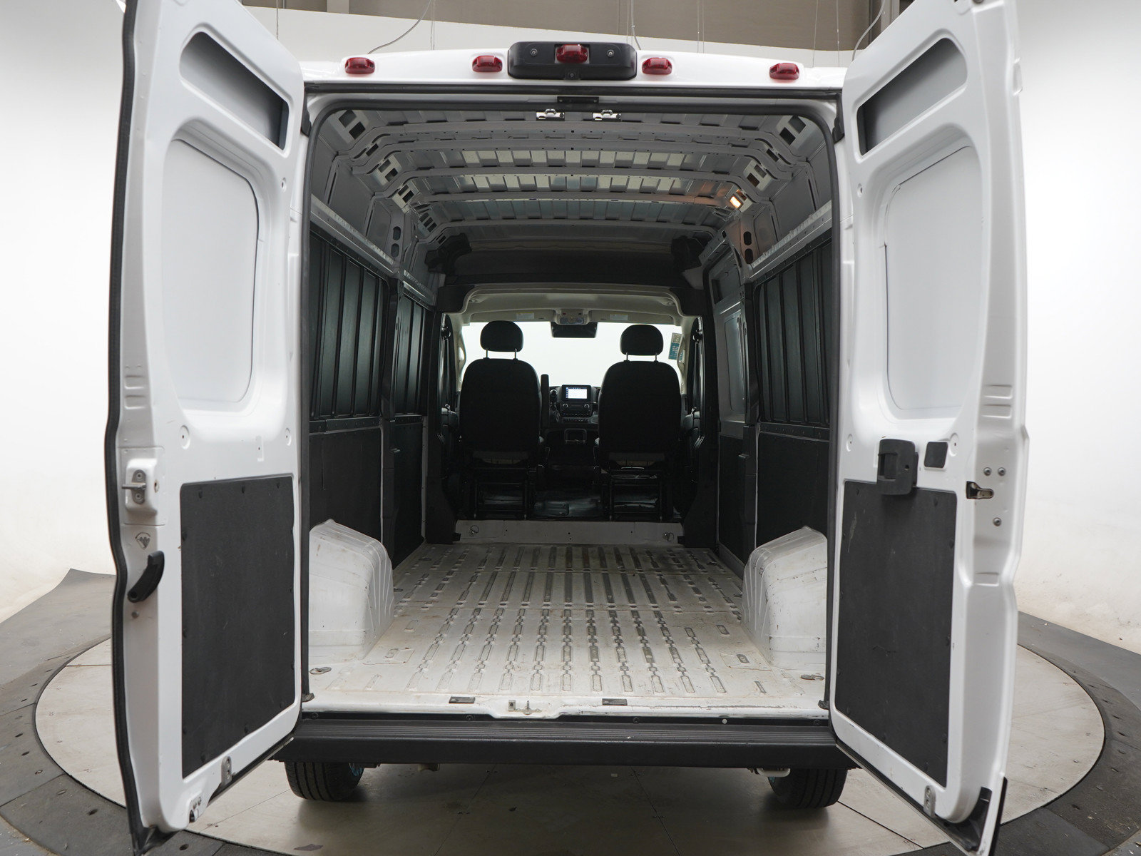Used 2023 RAM ProMaster 2500 FWD image 16