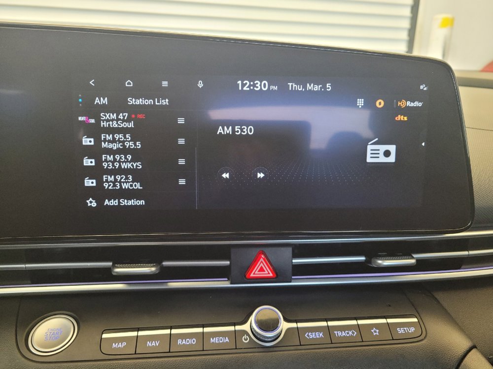 Used 2025 Hyundai Elantra SEL image 25