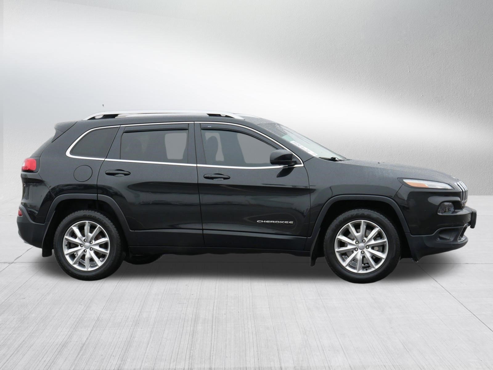 Used 2016 Jeep Cherokee Limited w/ Trailer Tow Group image 8