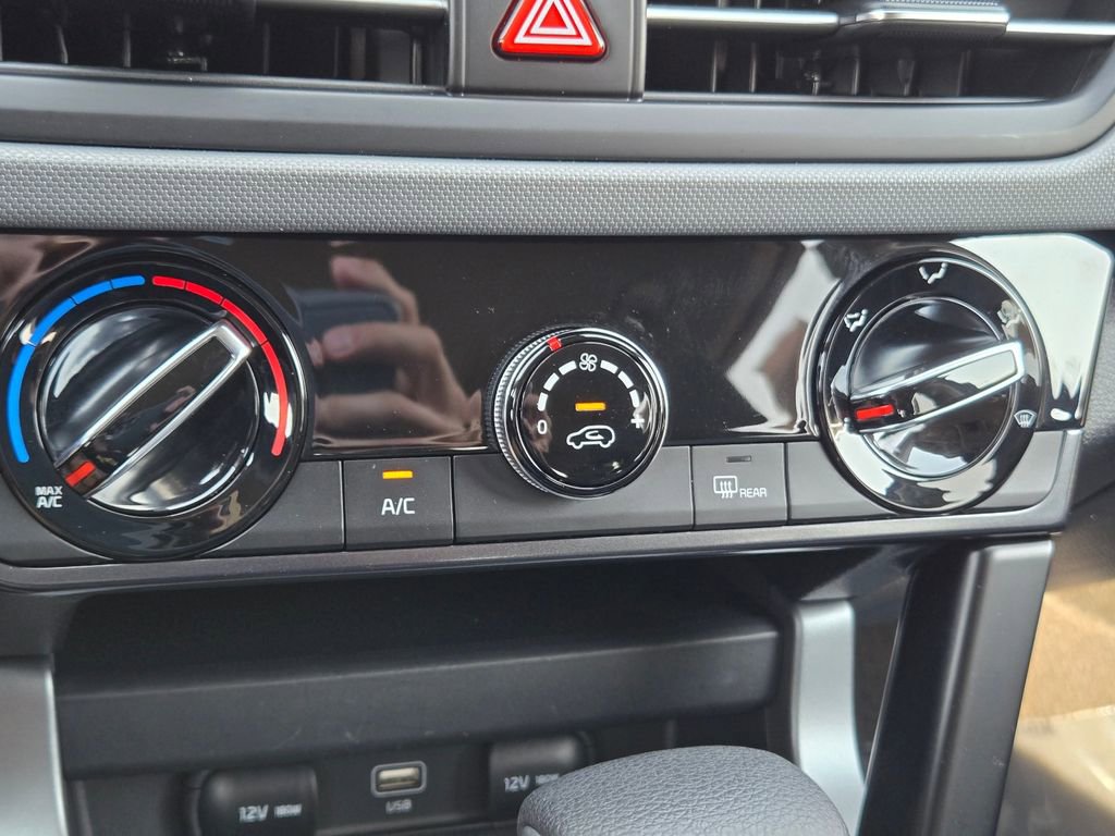 Certified 2026 Kia Seltos LX FWD image 27