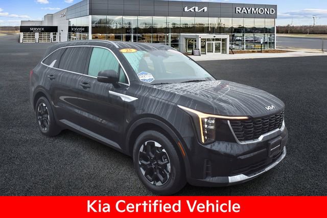 Used 2025 Kia Sorento S