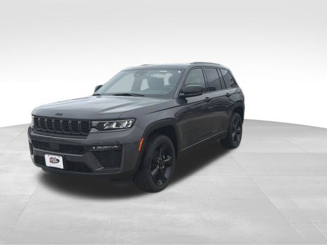 Used 2026 Jeep Grand Cherokee Limited w/ Limited Altitude Package AWD/4WD image 2