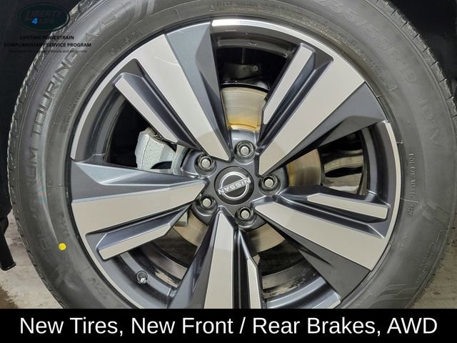Used 2026 Nissan Rogue SL AWD/4WD image 10