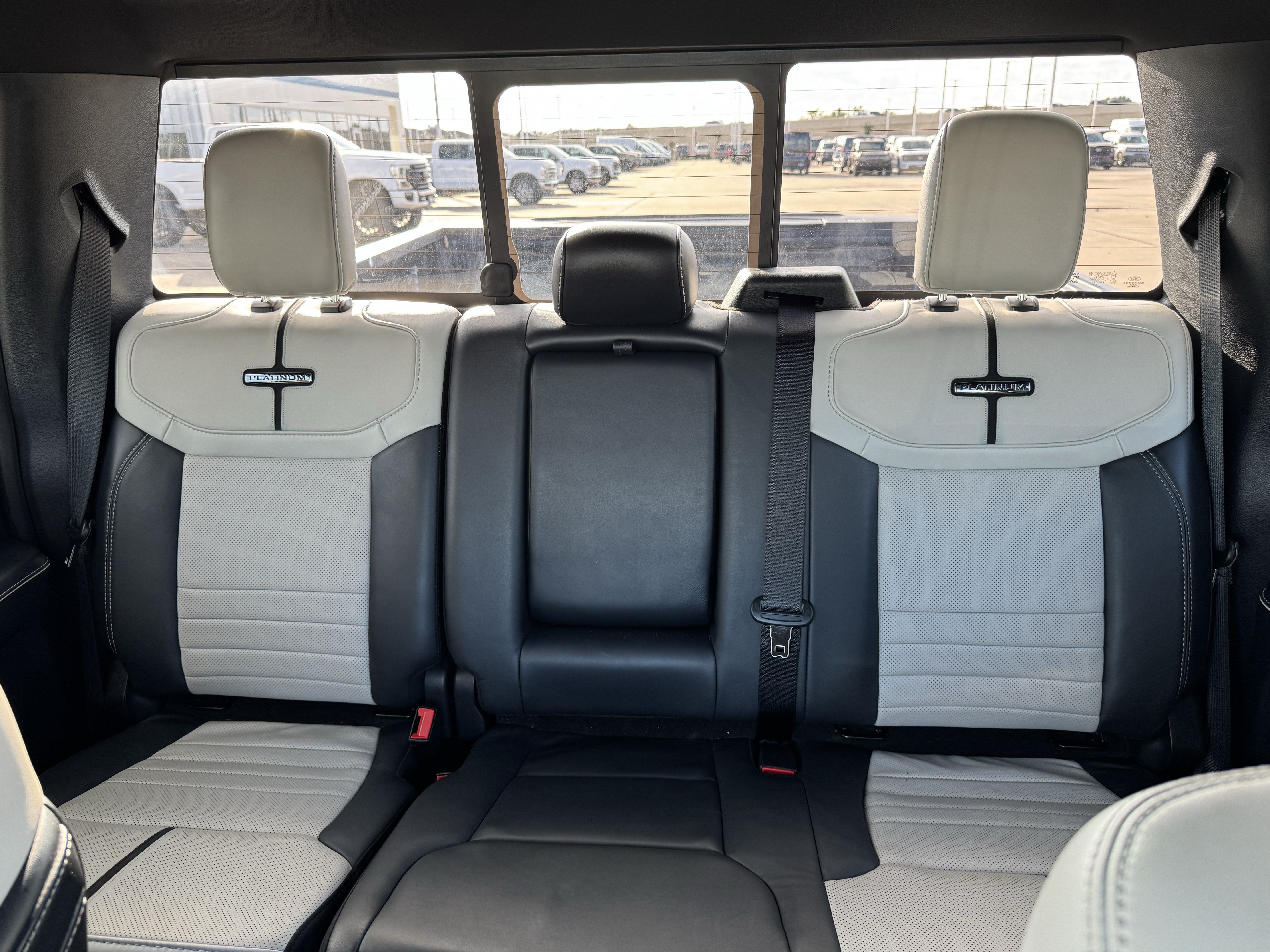 Used 2023 Ford F150 Lightning Platinum AWD/4WD image 23