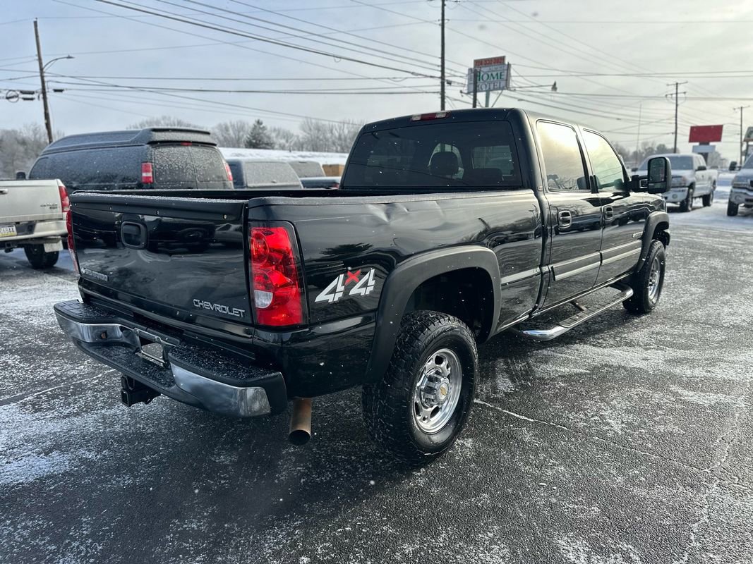 Used 2004 Chevrolet Silverado 2500 LT w/ Skid Plate Package image 4