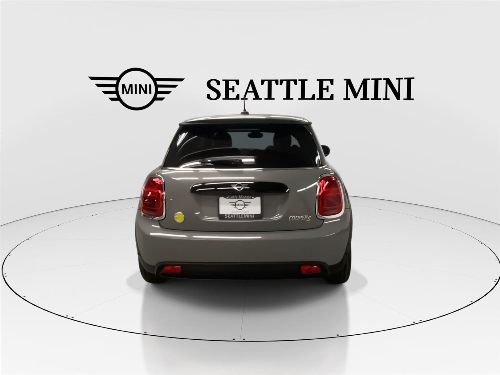 Used 2023 MINI Cooper SE FWD image 9