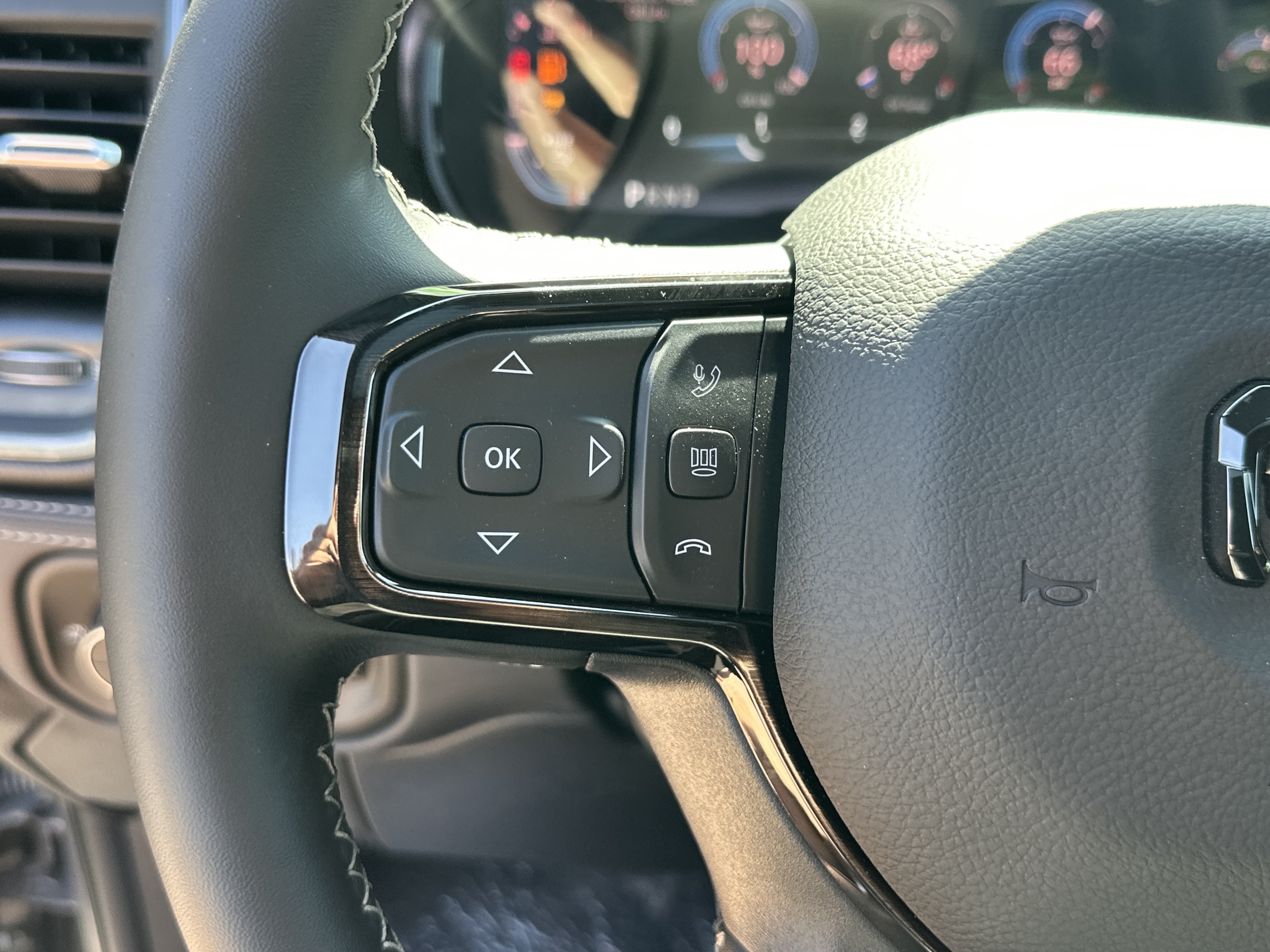 New 2026 RAM 3500 Limited AWD/4WD image 14
