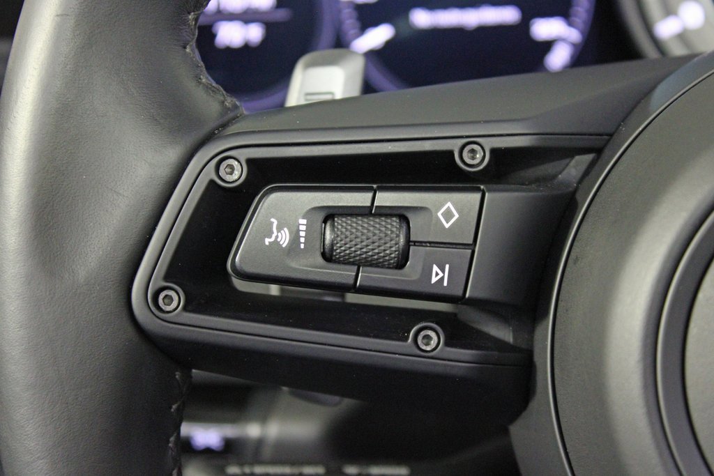 Used 2021 Porsche 911 Turbo image 28