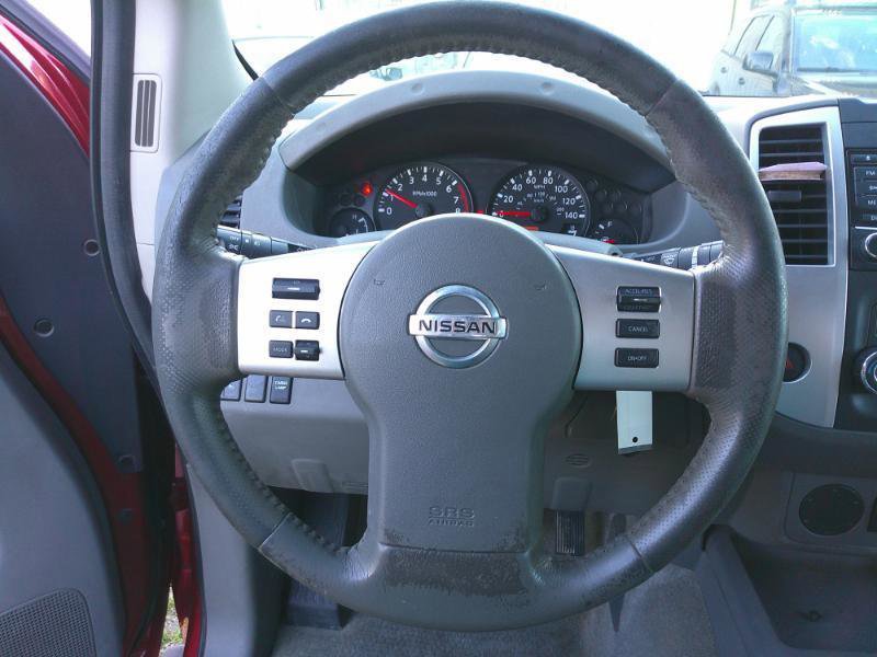 Used 2017 Nissan Frontier SV w/ SV Value Truck Package RWD image 14