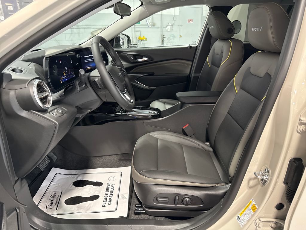 New 2026 Chevrolet Trax ACTIV FWD image 25