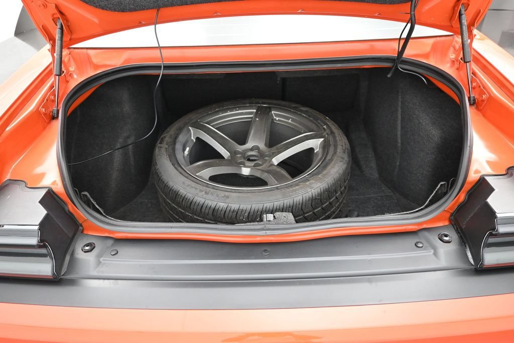 Used 2009 Dodge Challenger SRT8 RWD image 25