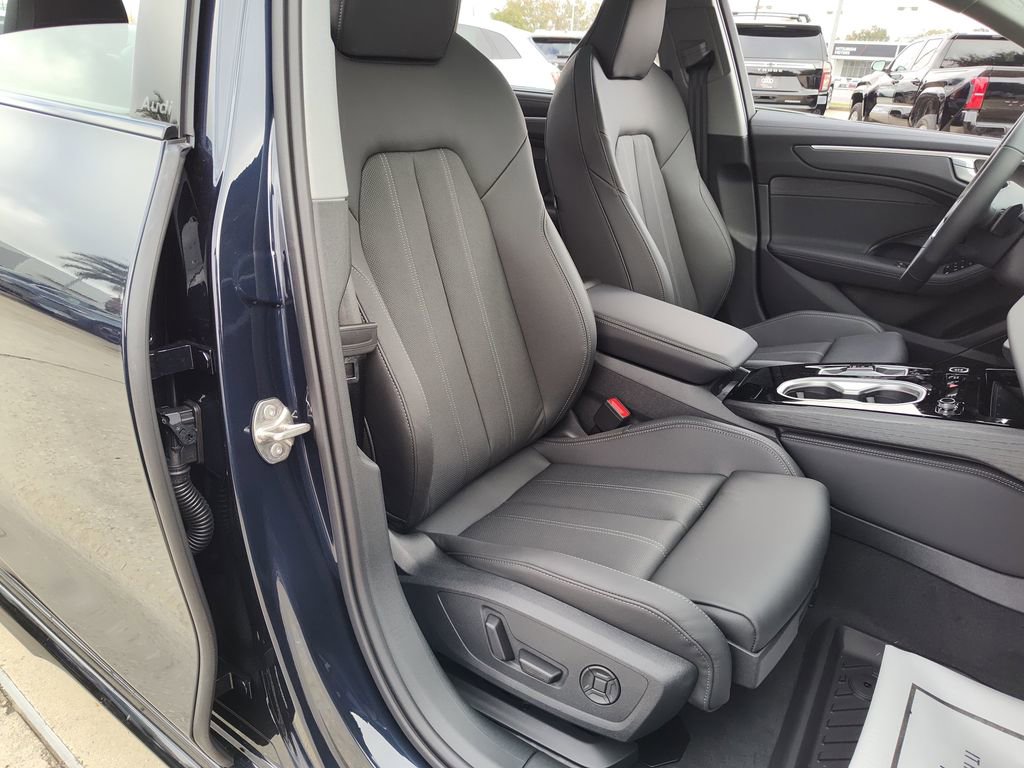 New 2026 Audi A6 Premium Plus image 12