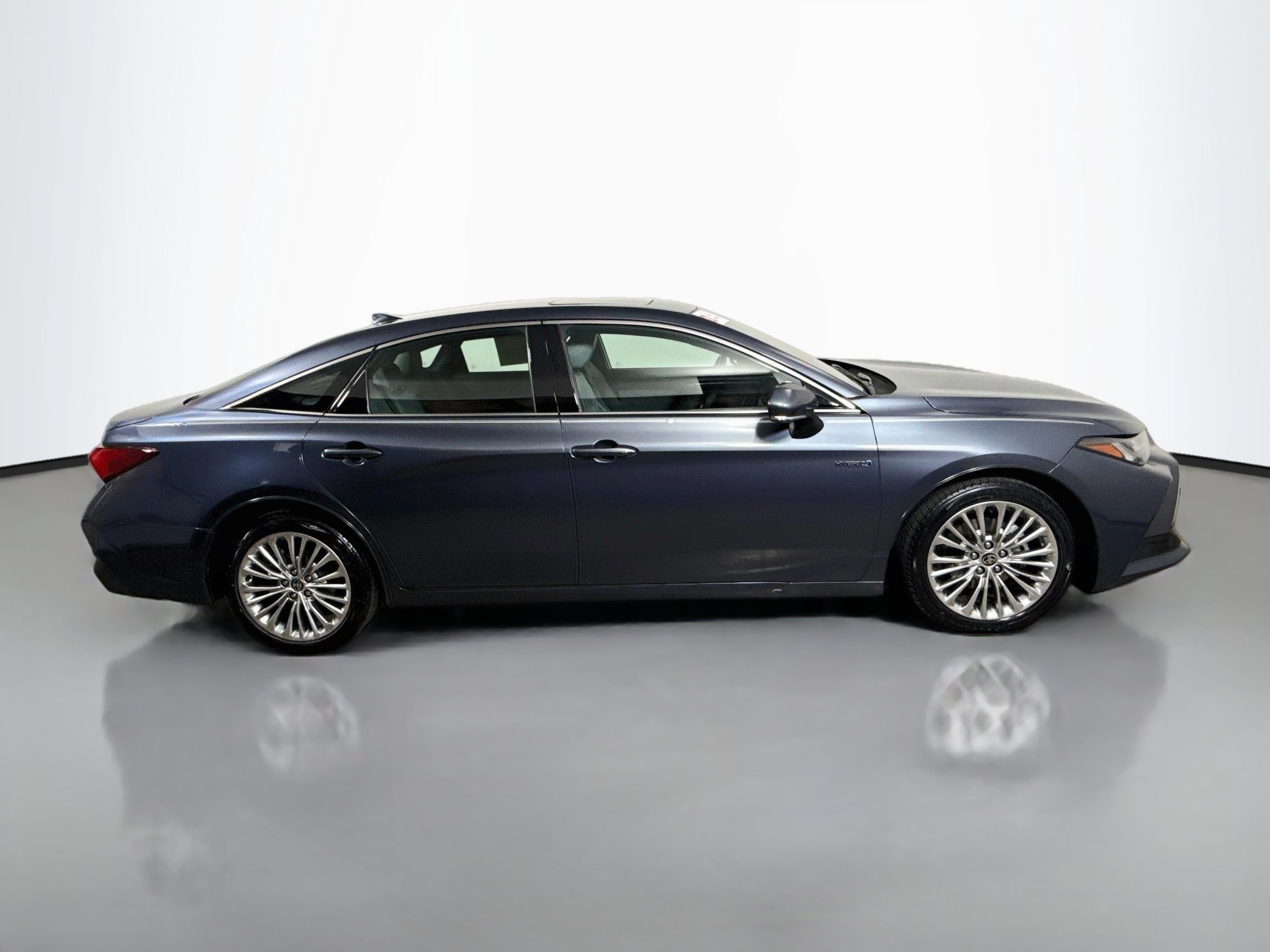 Certified 2021 Toyota Avalon Limited FWD image 8