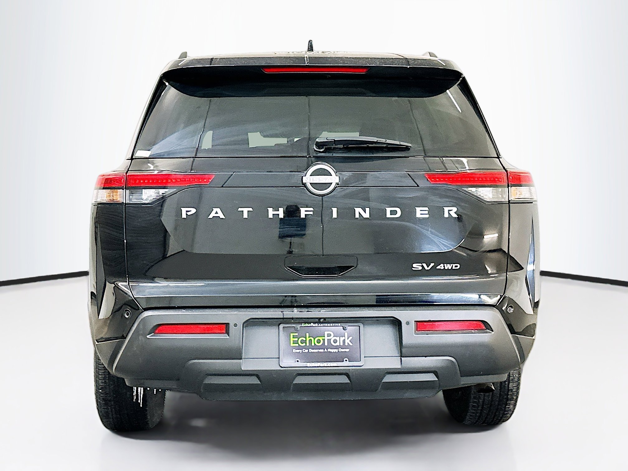 Used 2024 Nissan Pathfinder SV image 7