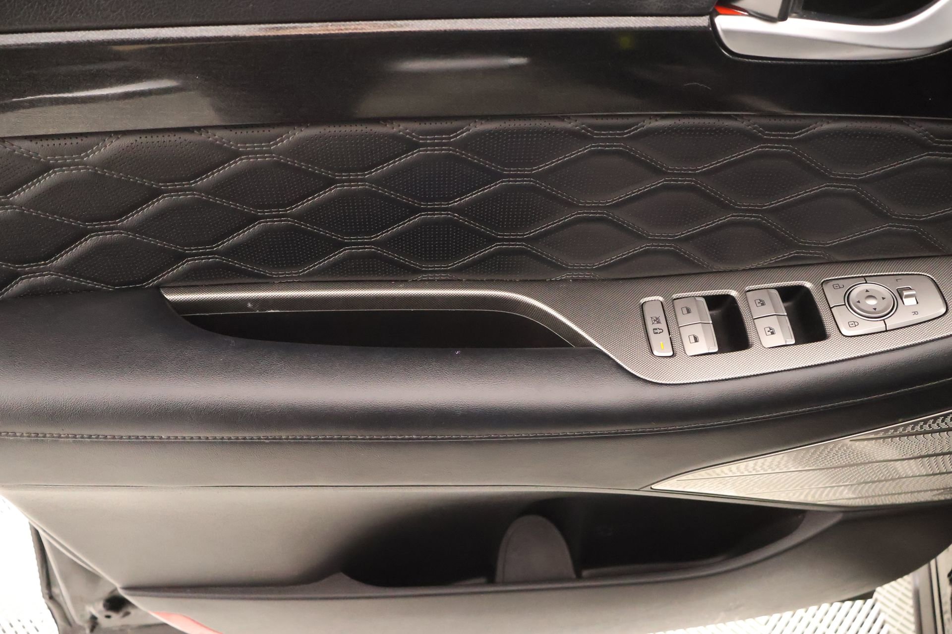 Used 2020 Hyundai Palisade Limited image 18