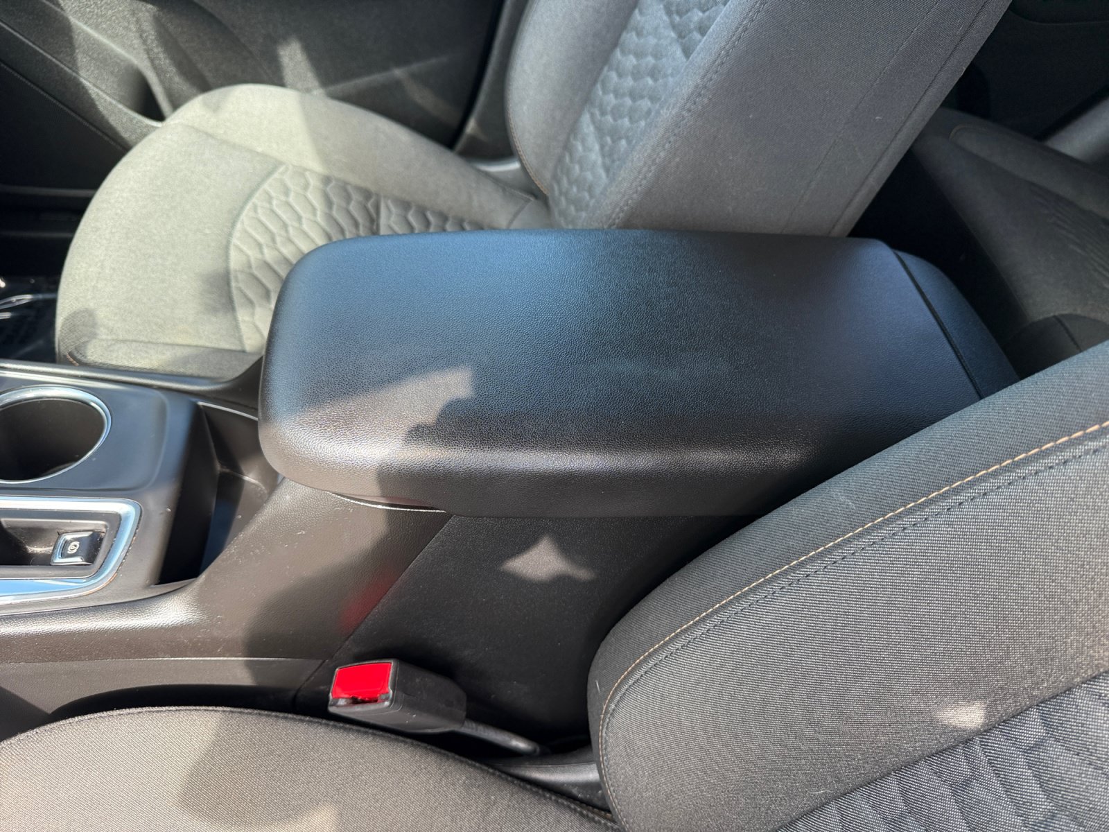 Used 2020 Chevrolet Equinox LT FWD image 14