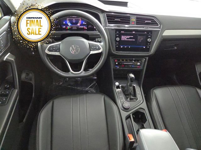 Certified 2024 Volkswagen Tiguan SE w/ Panoramic Sunroof Package image 15