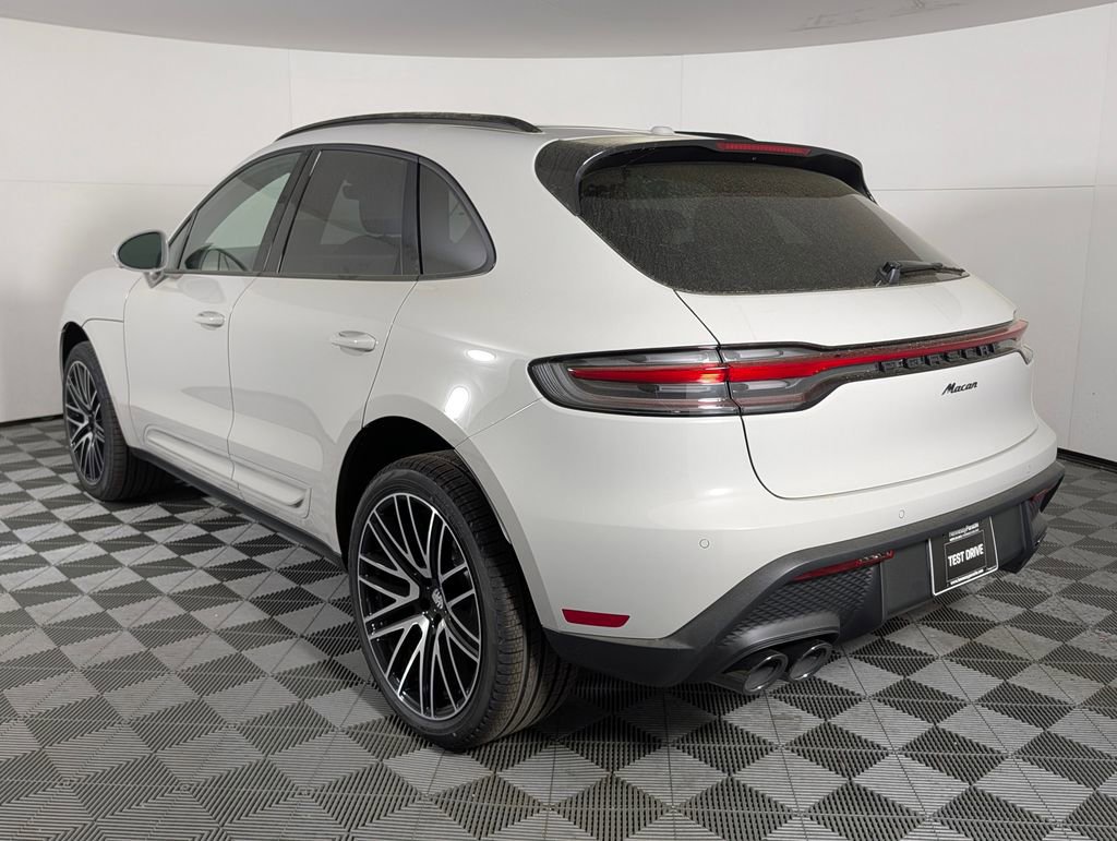 New 2026 Porsche Macan AWD/4WD image 3