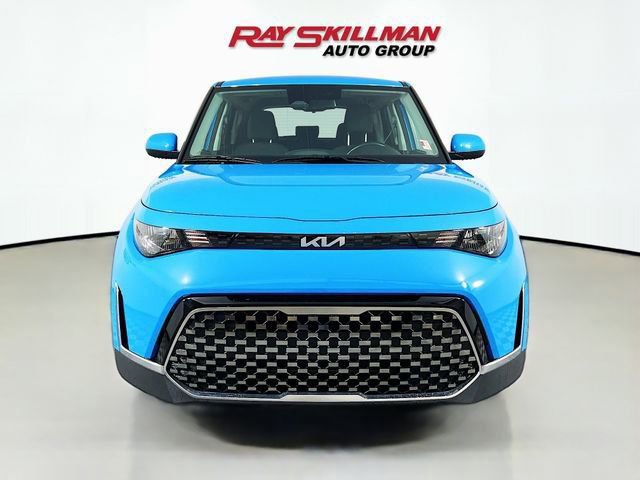 Used 2023 Kia Soul EX image 2
