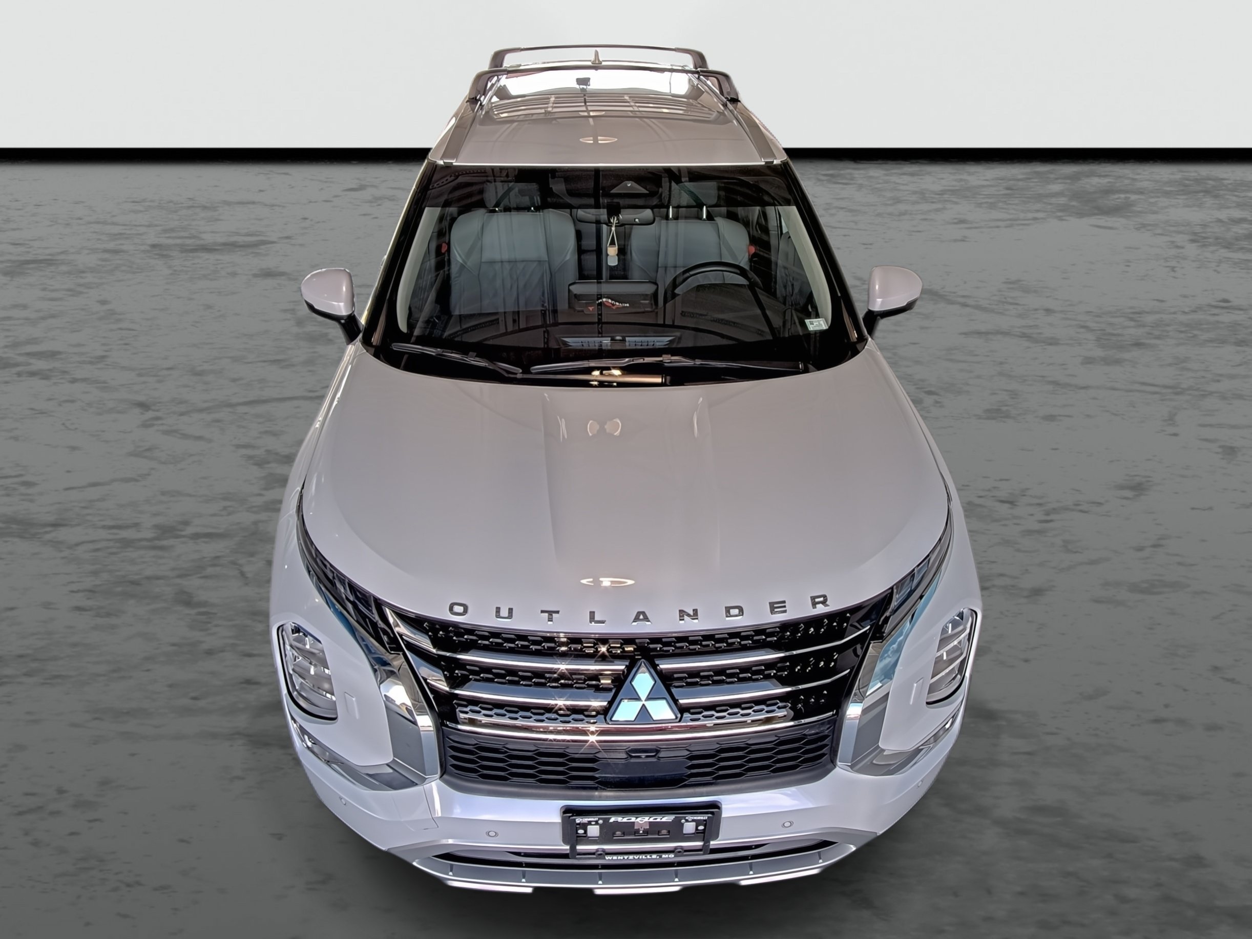 Used 2024 Mitsubishi Outlander 4WD Plug-In Hybrid image 6