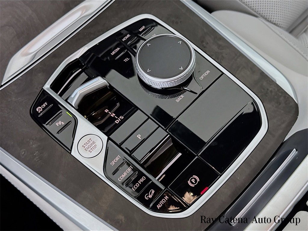 Used 2024 BMW X5 xDrive40i w/ Premium Package image 17