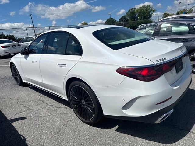 Used 2024 Mercedes-Benz E 350 4MATIC Sedan image 13