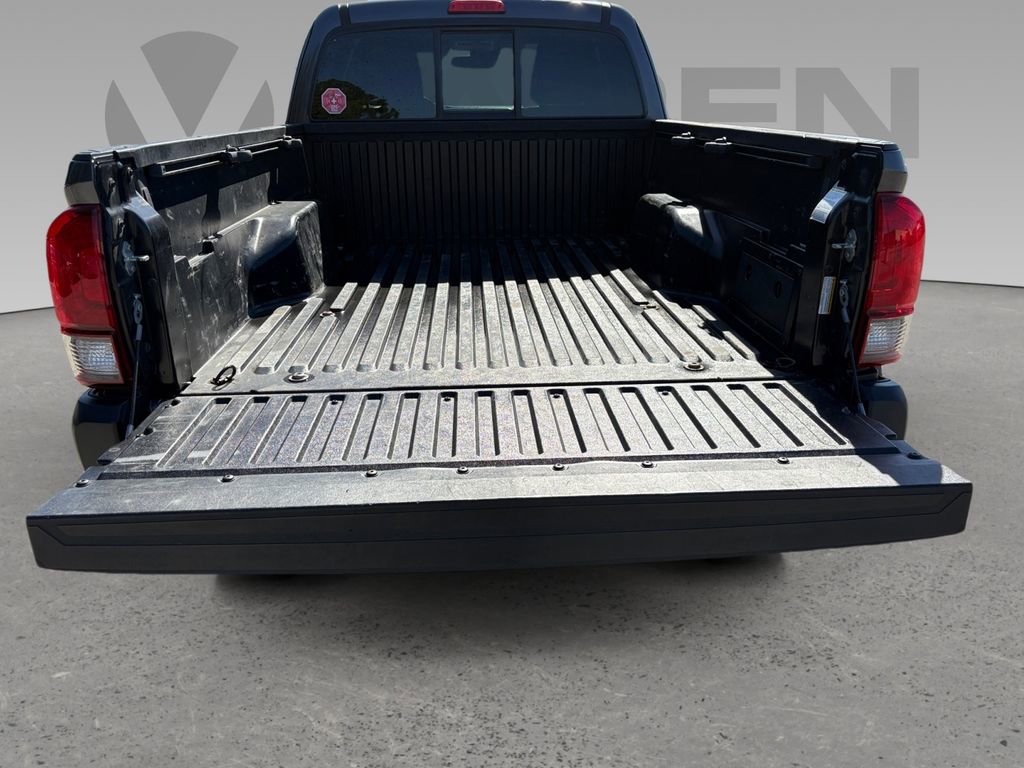 Used 2022 Toyota Tacoma SR5 image 26