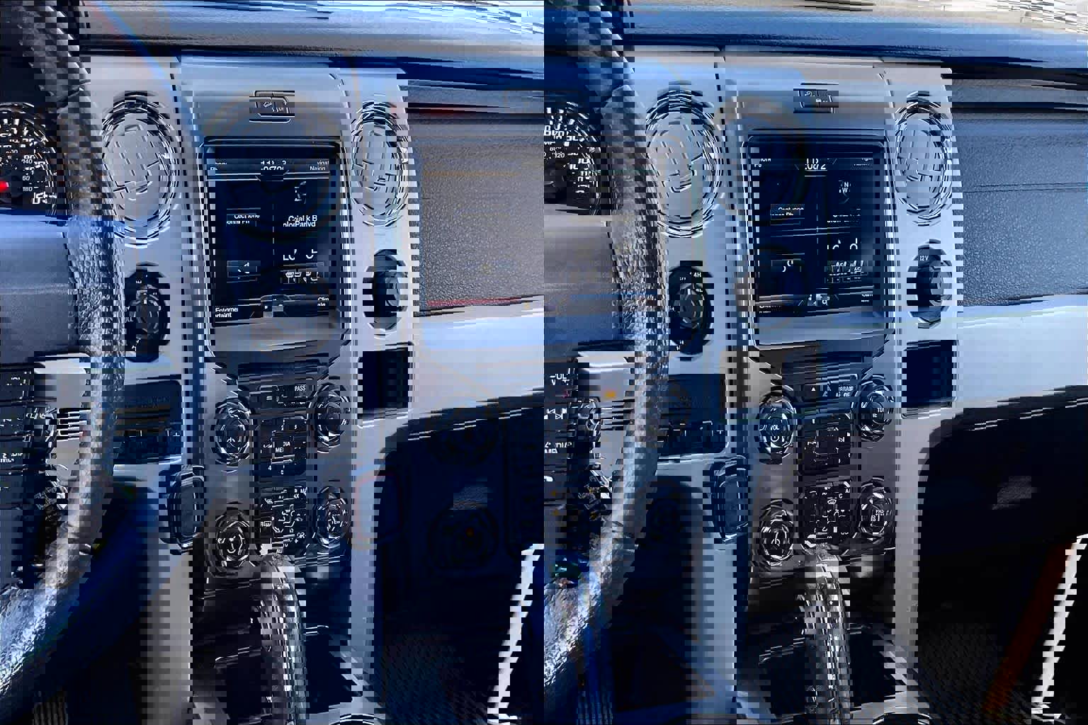 Used 2014 Ford F150 FX4 w/ Equipment Group 402A Luxury image 7