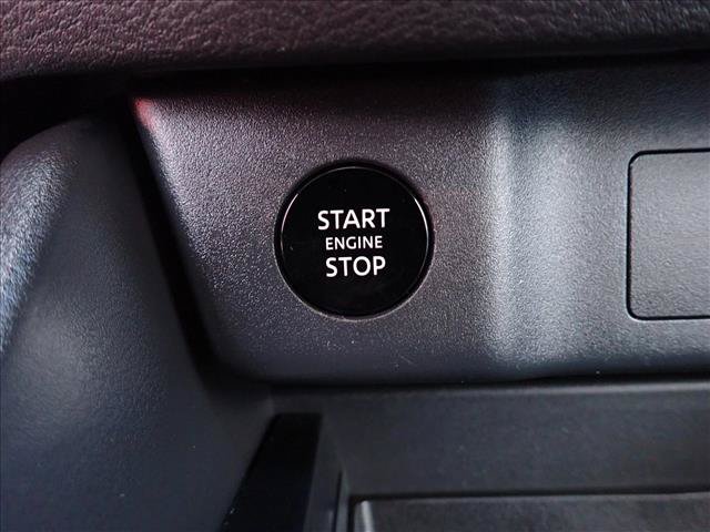 Used 2025 Nissan Rogue SV AWD/4WD image 21