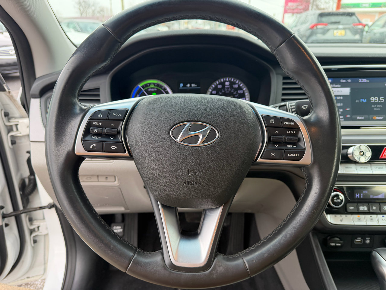 Used 2019 Hyundai Sonata Plug-In Hybrid image 15