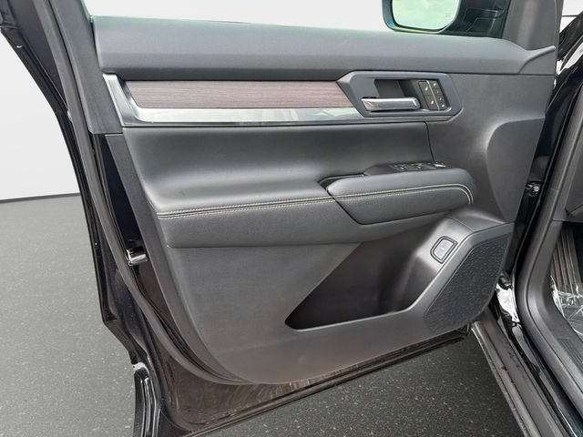 New 2026 GMC Terrain Denali AWD/4WD image 17