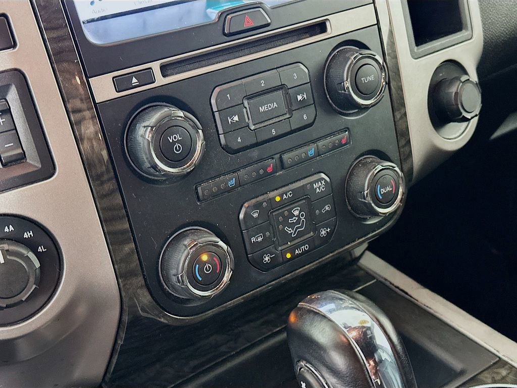 Used 2017 Ford Expedition Limited image 22